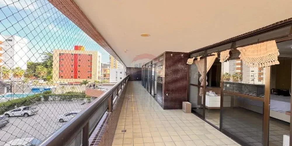 L_aacb19c6-c74a-4429-8ebf-d5d4a4542f71