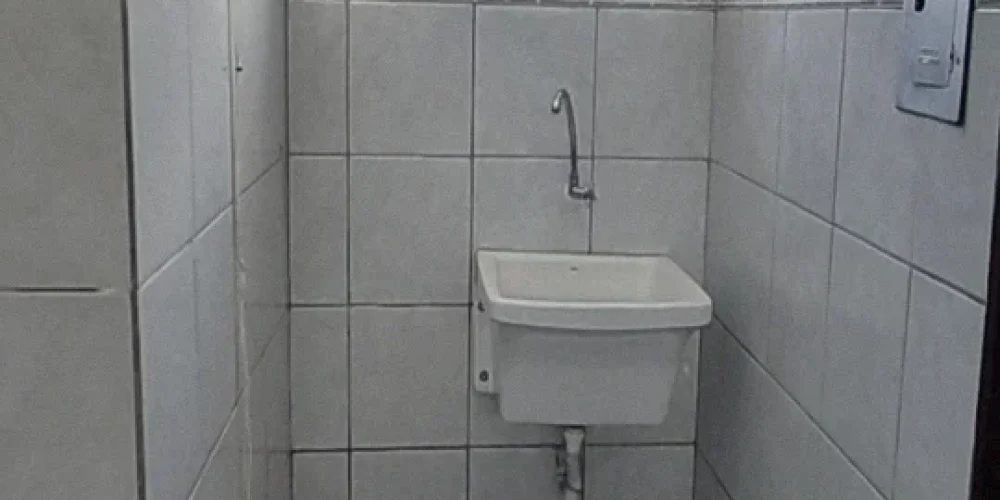 Screenshot_2025-02-26-15-05-47-350_com.miui.videoplayer