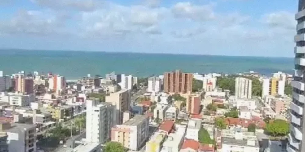 Screenshot_2025-08-13-23-53-03-100_com.miui.videoplayer