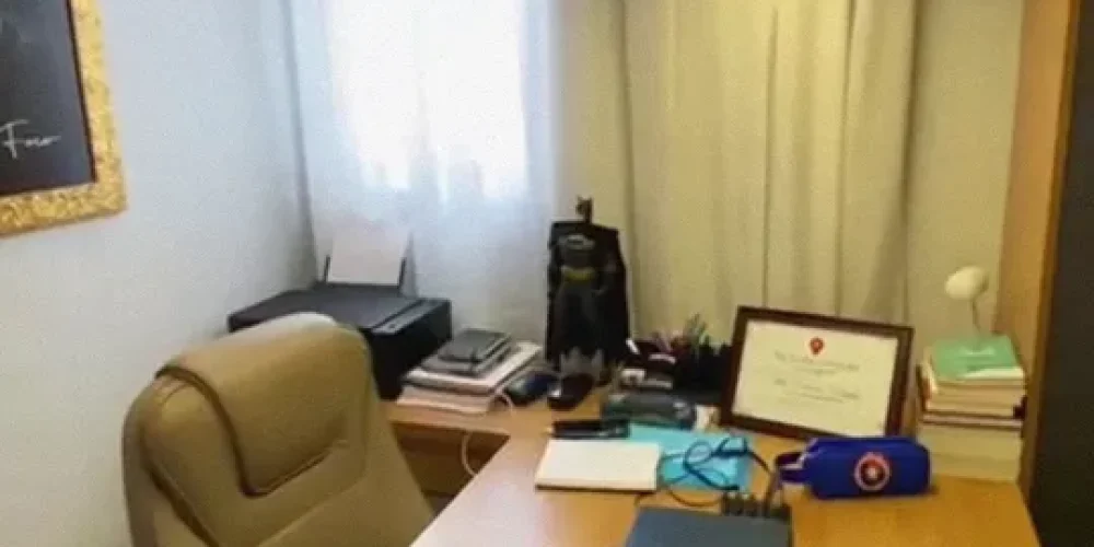 Screenshot_2025-09-02-18-21-04-867_com.miui.videoplayer